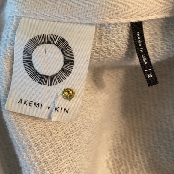 Anthropologie Akemi + Kin Eyelet Scalloped Lace Crochet Sweatshirt Tunic Top XS - Picture 11 of 14